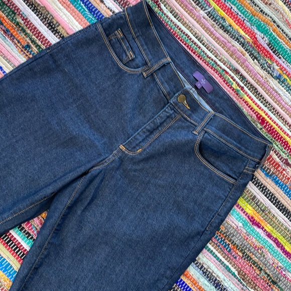 NYDJ Straight Leg Jeans -#1905 - Picture 12 of 12